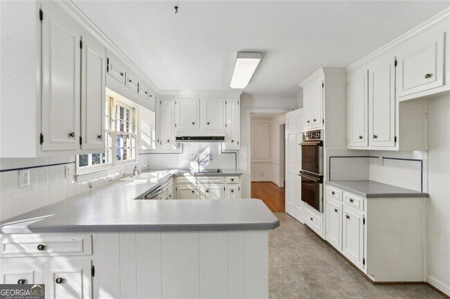 Building Photo - 5189 Hidden Branches Cir