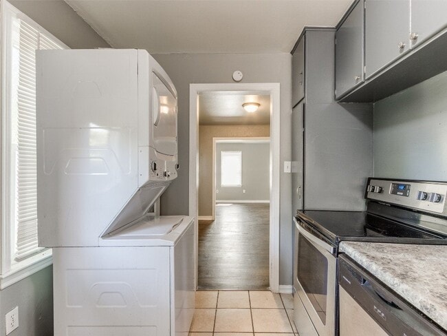 Building Photo - 2409 NW 34th St