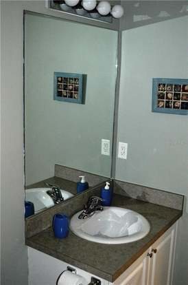 Building Photo - 2121 Heron Lake Dr