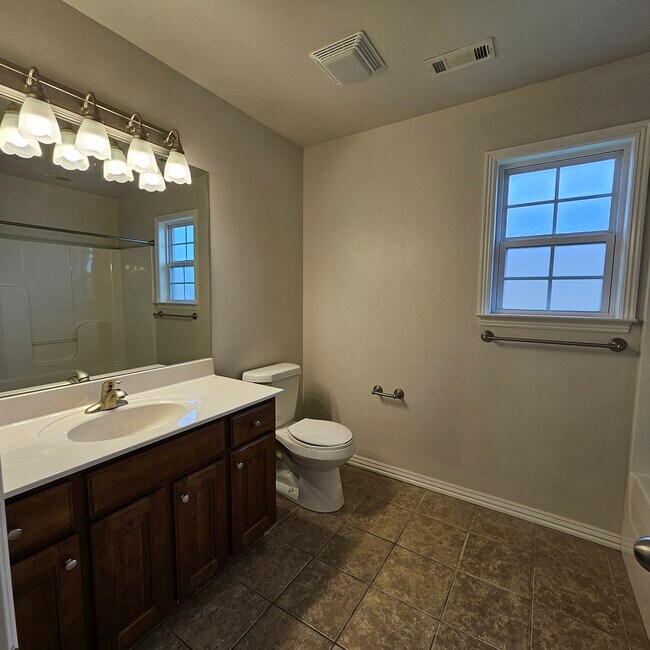 Building Photo - 550 McKissic Spring Rd