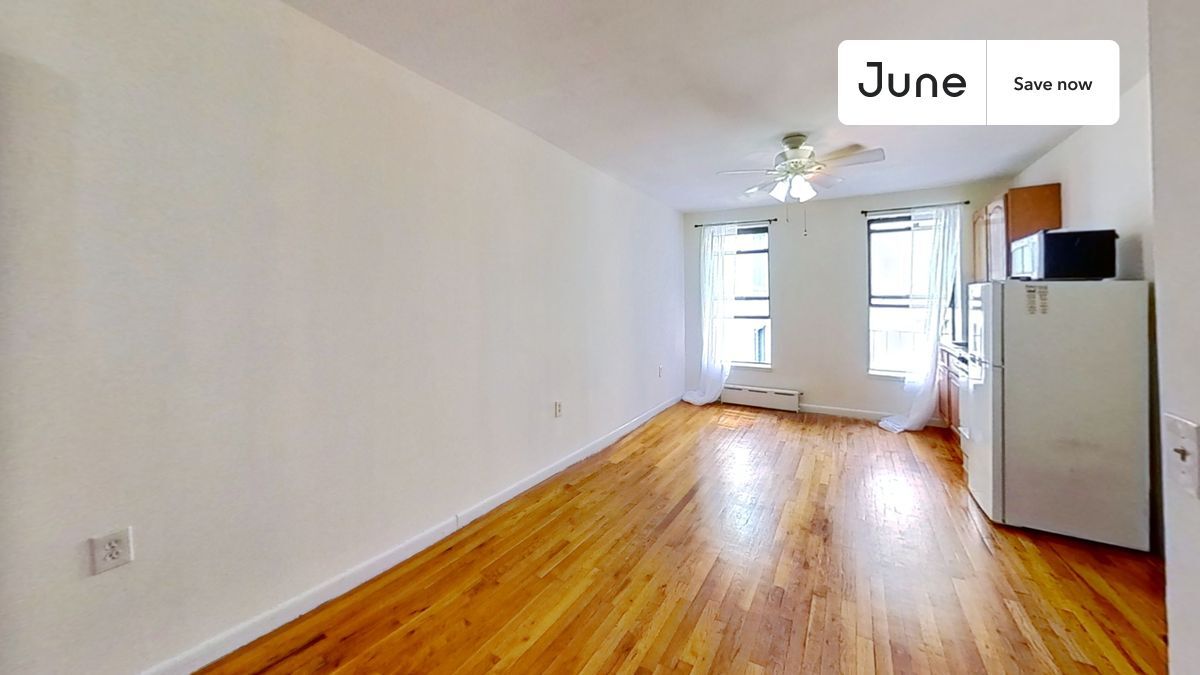 Building Photo - 1365 1st Ave