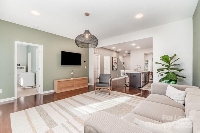 Building Photo - 3917 Bighorn Wy