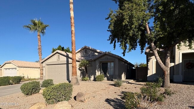 Primary Photo - 9214 W Ross Ave