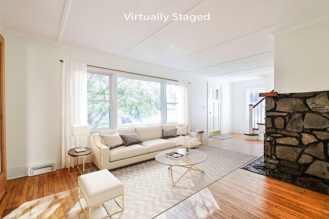 Building Photo - 30 Violet Pl