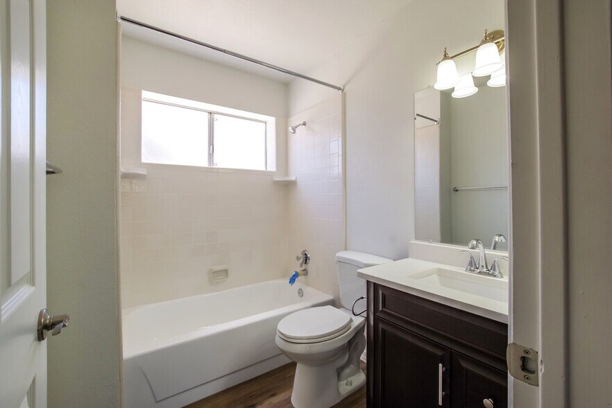 Building Photo - 4725 W Wescott Dr