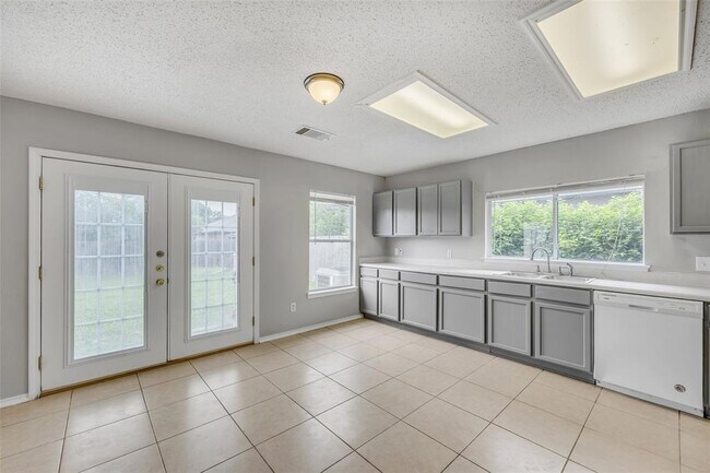 Building Photo - 2514 Byfield Dr