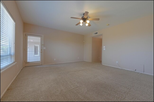 Building Photo - 1435 Cloud Ridge Dr