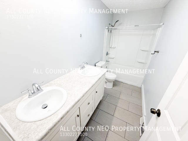 Building Photo - 911 Fulton Rd NW