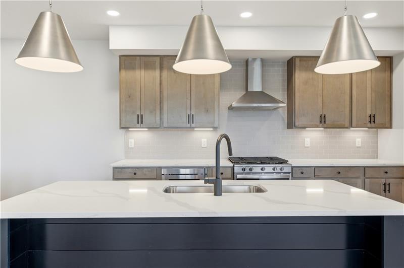 Building Photo - 227 Oliver Way