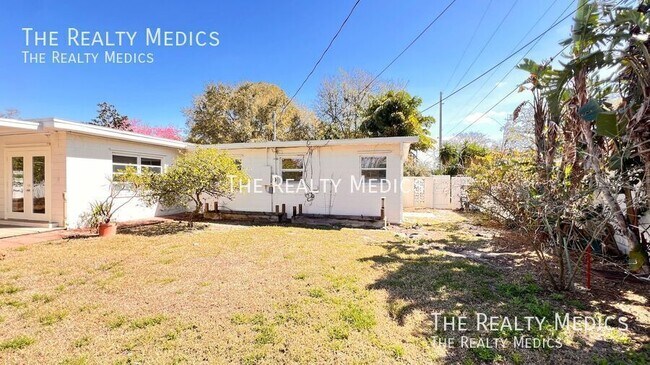 Building Photo - 1516 Dove Dr