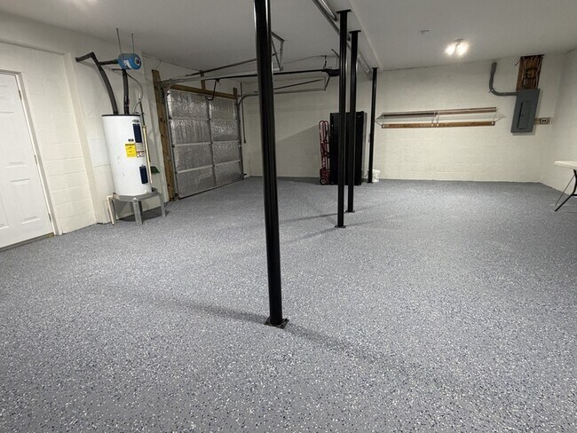 Building Photo - 157 Vulco Dr