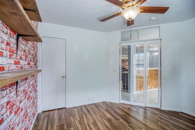 Building Photo - 21222 Somerset Park Ln