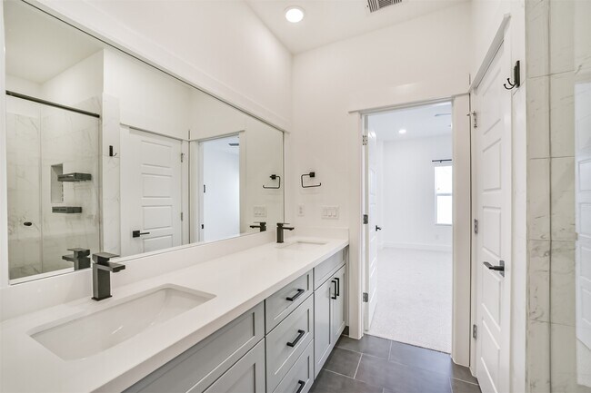 Building Photo - 8321 Springwood Cyn Ln