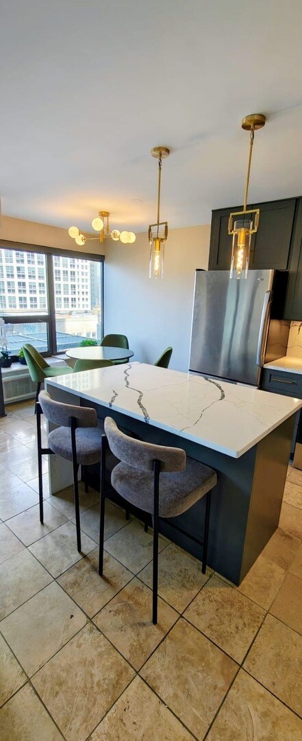 Building Photo - 30 E Huron St