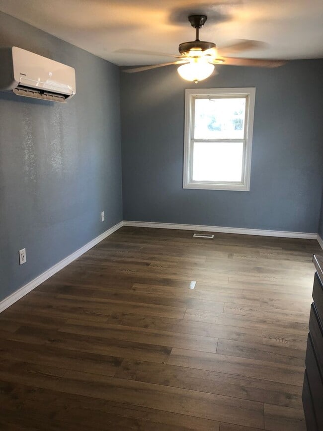 Building Photo - Charming Home in Bald Knob – Quiet Street, Spacious Yard, Move-In Ready!