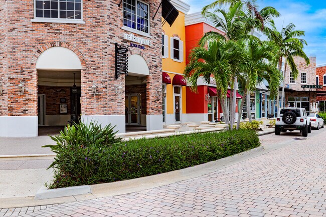 Building Photo - 10142 SW Orana Dr