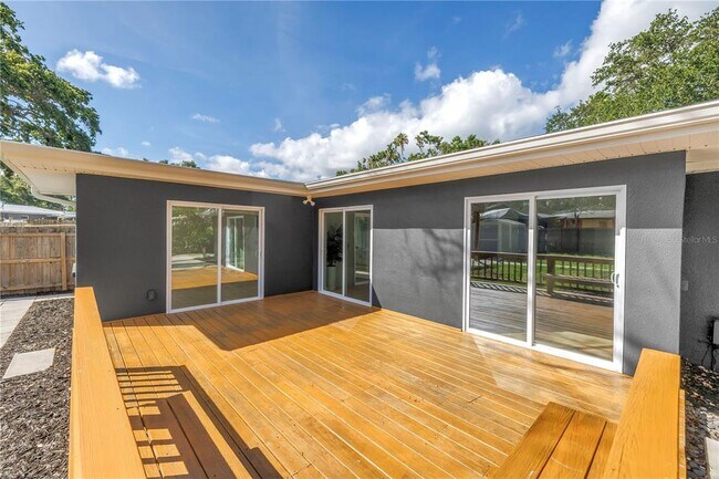 Building Photo - 412 Mira Vista Dr