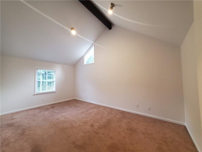 Building Photo - 2533 Hunton Ct