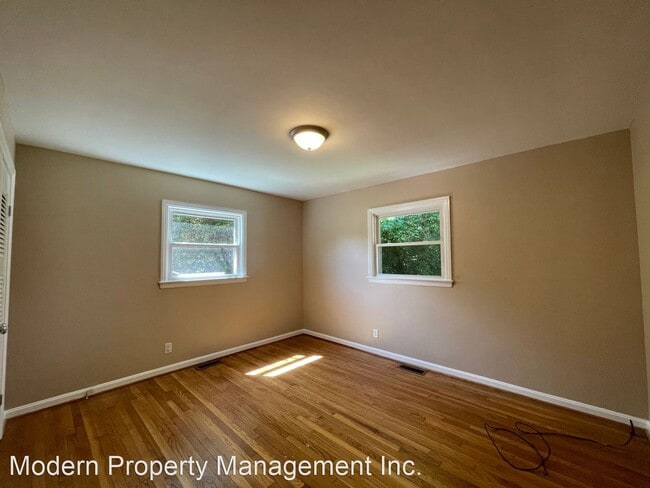 Building Photo - 3 br, 2 bath House - 398 Bradford Dr