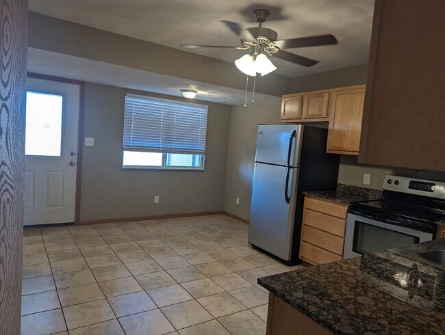 Building Photo - 111 Northtowne St