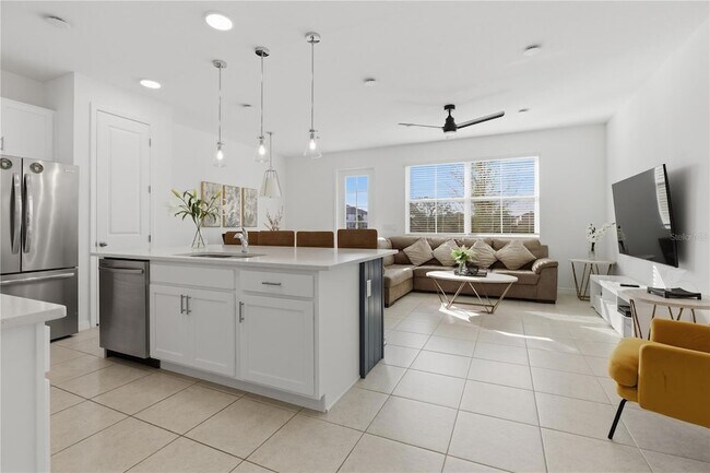 Building Photo - 710 Longboat Dr