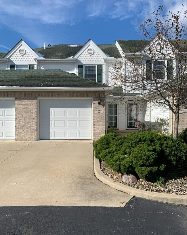 Building Photo - 140 Sand Ct