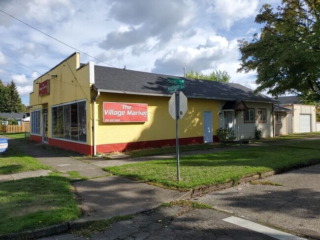 Building Photo - 800 Highland Ave NE