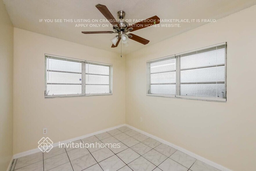 Building Photo - 998 NW 202nd St