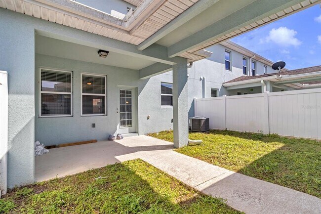 Building Photo - 1578 Softshell St