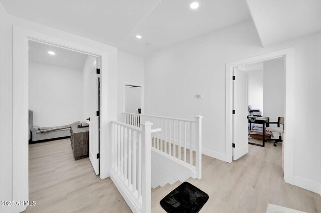 Building Photo - 3034 N 39th St