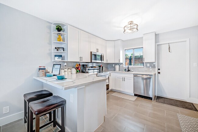 Kitchen 1.2 - 2013 Wilkins Ave