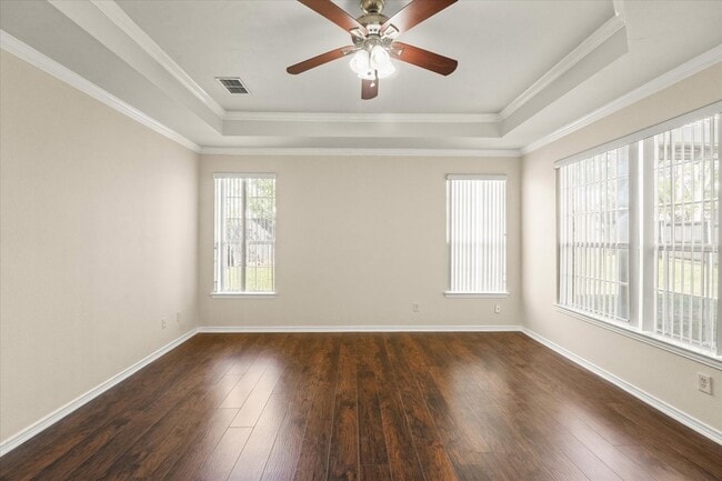 Building Photo - 1319 Lakeridge Ln
