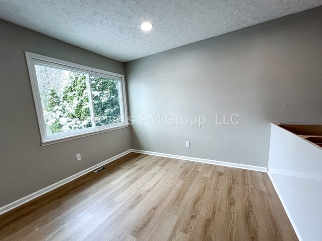 Building Photo - 3372 Willington Dr