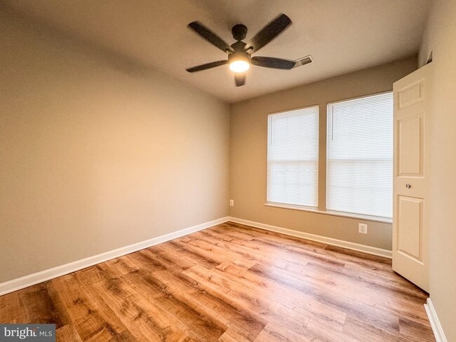 Building Photo - 6337 Littlefield Ct