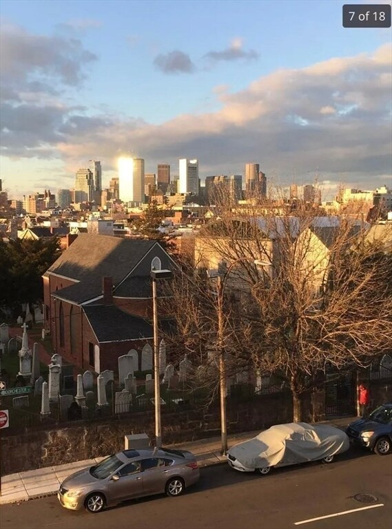 Building Photo - 176 Dorchester St