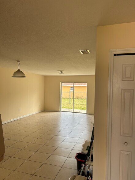 Building Photo - 612 Bluebill Ln