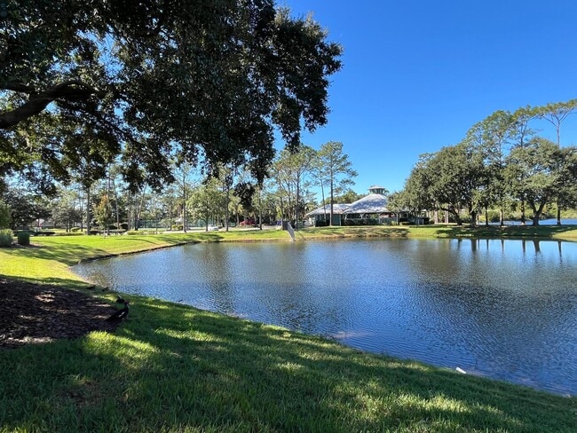 Building Photo - 1918 Turtle Creek Pl