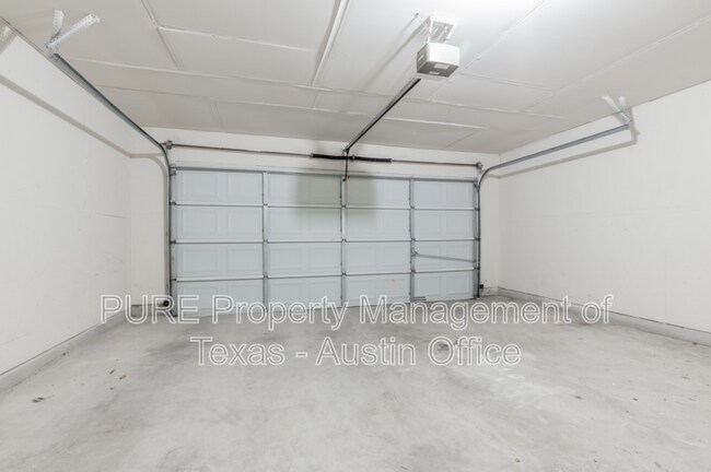 Building Photo - 306 Quail Hollow Dr