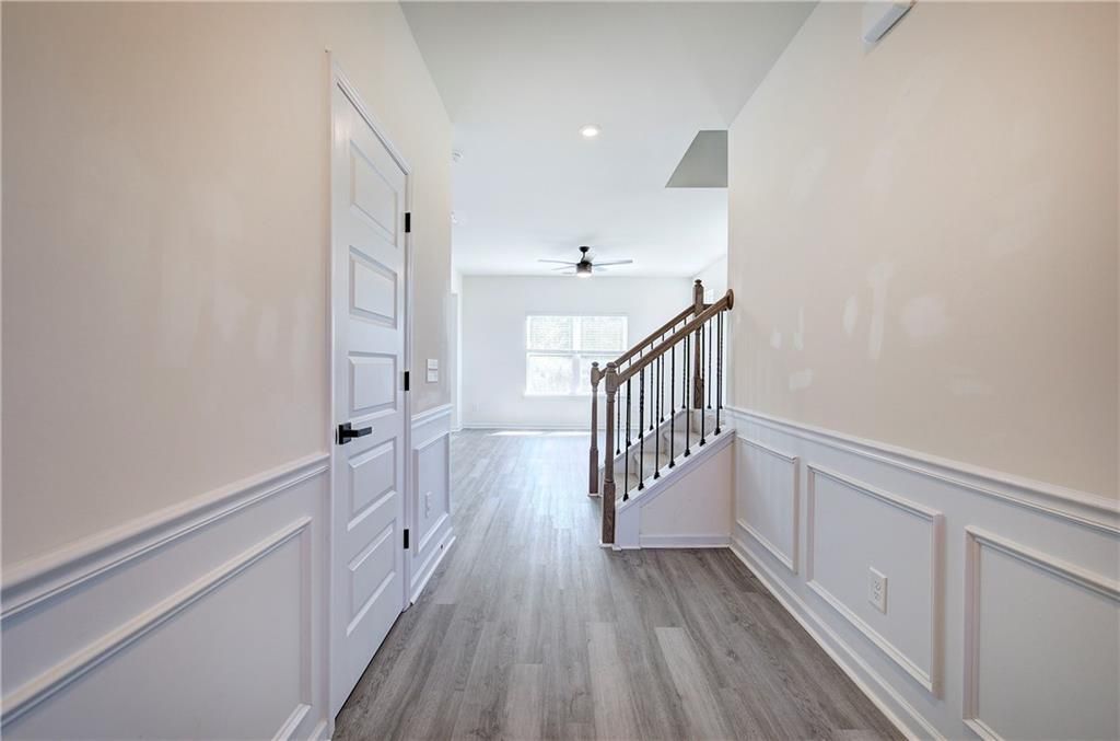 Building Photo - 10 Eagle Dr