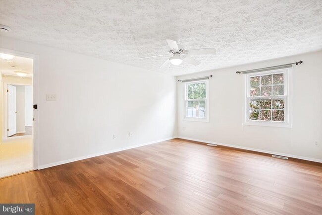Building Photo - 10641 John Ayres Dr