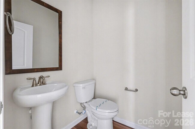 Building Photo - 10016 Hemingway Pl