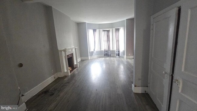 Building Photo - 3246 W Huntingdon St