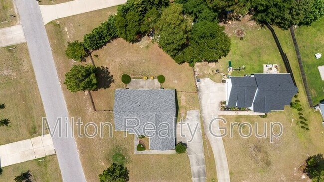 Building Photo - 11 Sawtooth Oak Cir