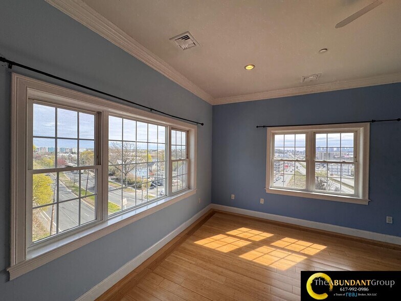 Building Photo - 473 Revere Beach Pky