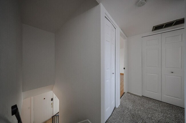 Building Photo - 8372 E Solano Dr