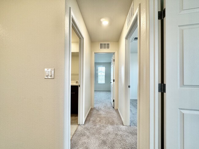 Building Photo - 4258 Tarim St