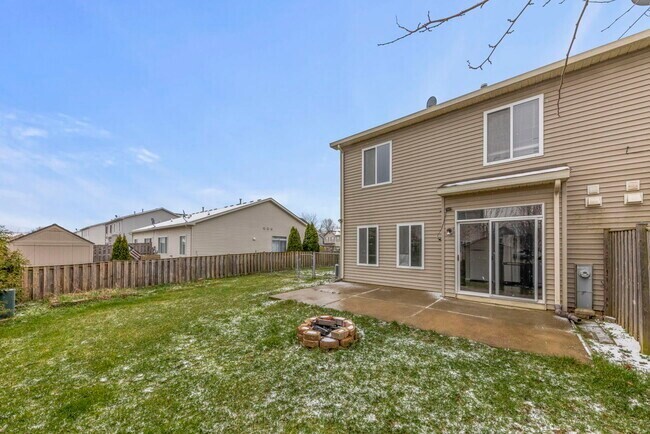 Building Photo - 2817 Hoffman St