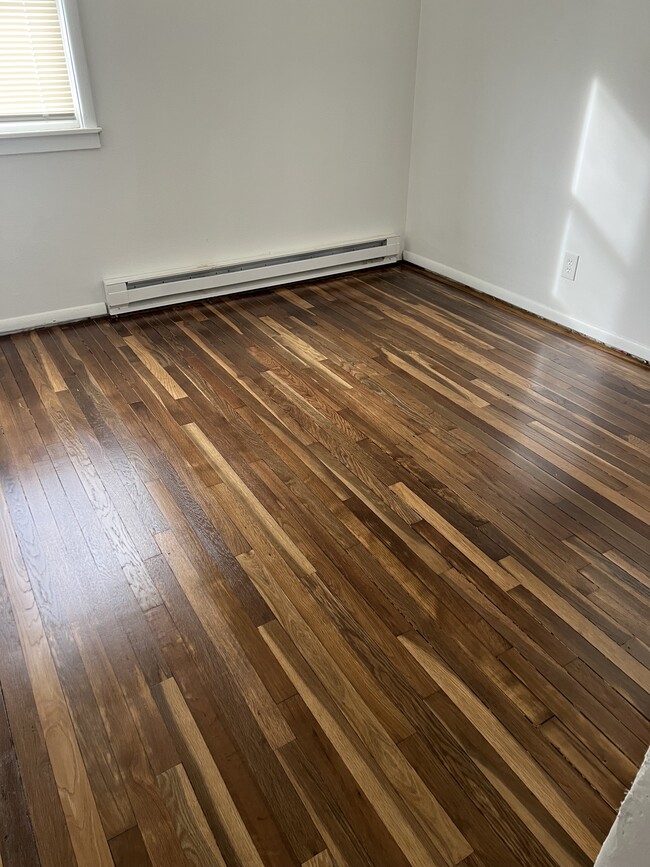 Building Photo - 5524 N Audubon St