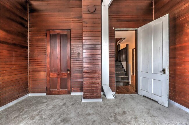 Building Photo - 473 Amity Rd