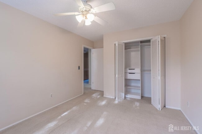 Building Photo - 1101 Doolittle Dr